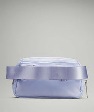 Lululemon Athletica Everywhere Belt Bag Pastel Blue (PSLB), Blue 1 L