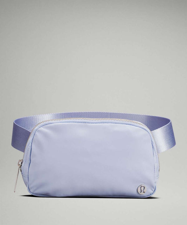 Lululemon Athletica Everywhere Belt Bag Pastel Blue (PSLB), Blue 1 L